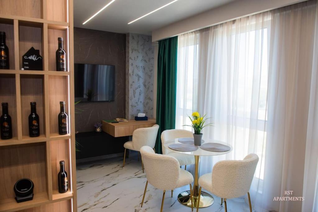 Rst Apartments Cluj Napoca ภายนอก รูปภาพ